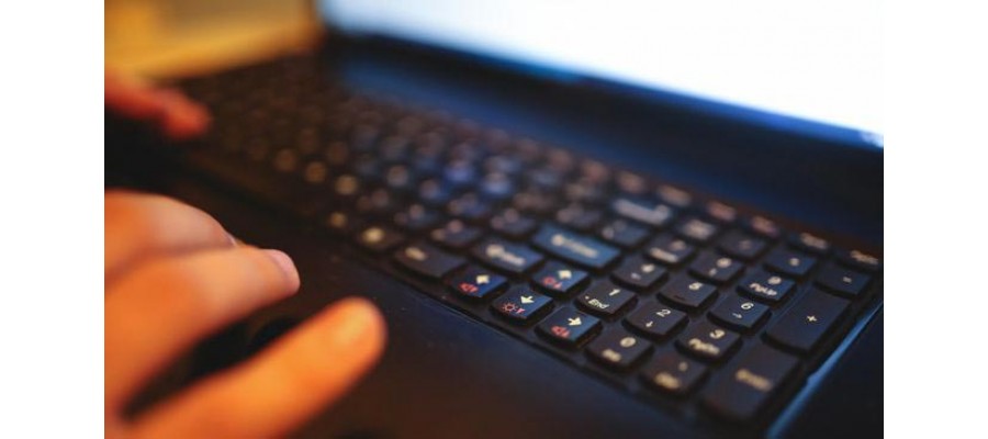 Hasil Survei APJII: Sebanyak 56 Persen Pengguna Internet di Indonesia Belum Pernah Belanja Online